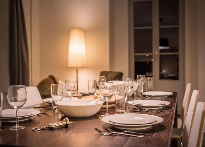 Dependance First شقة *